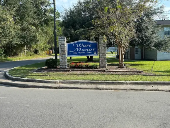 Ware Manor